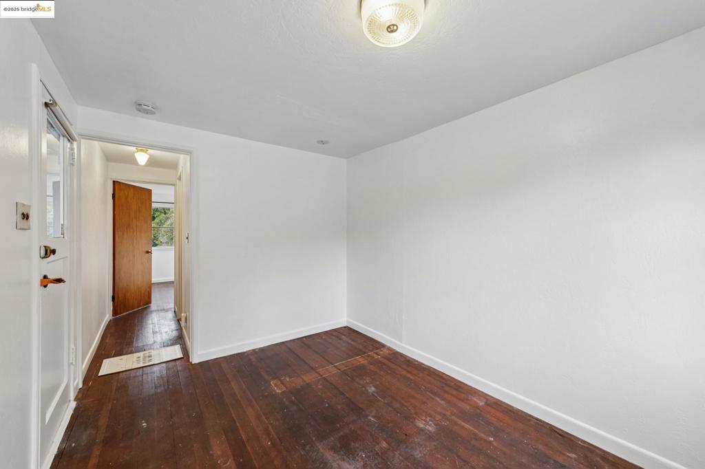 BERKELEY COUNTRY - Residential