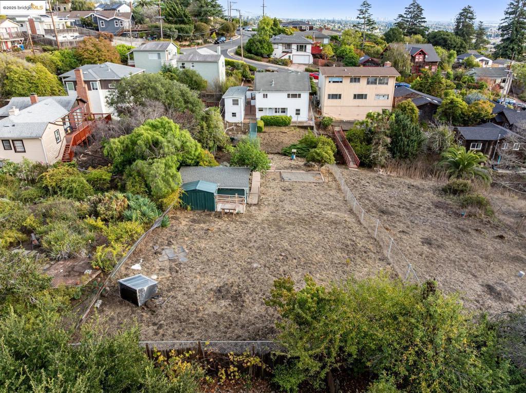 BERKELEY COUNTRY - Residential