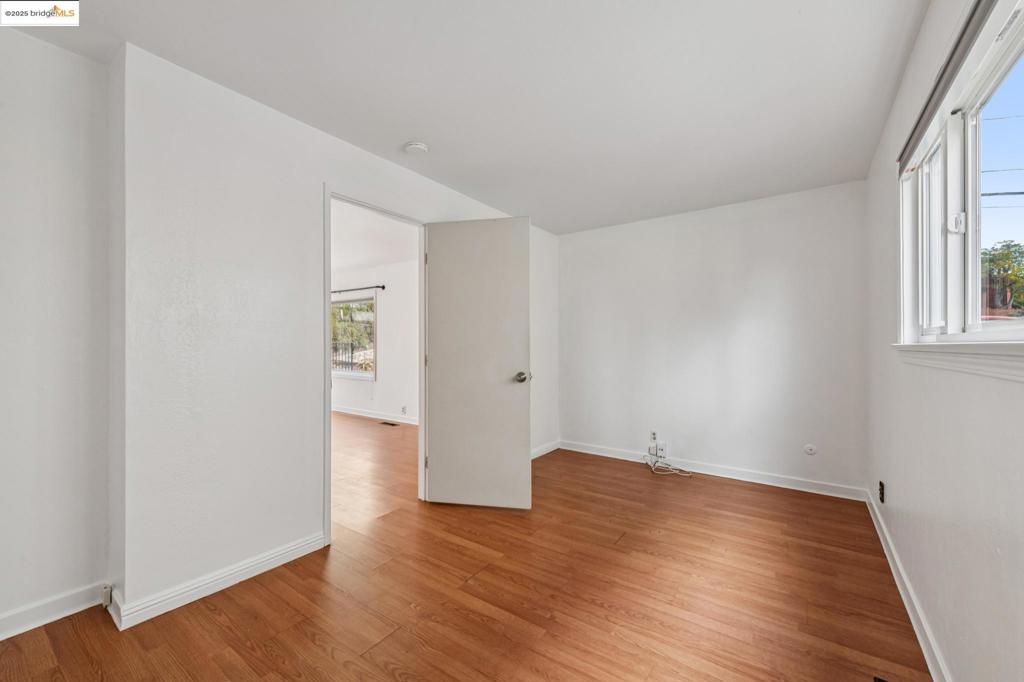 BERKELEY COUNTRY - Residential