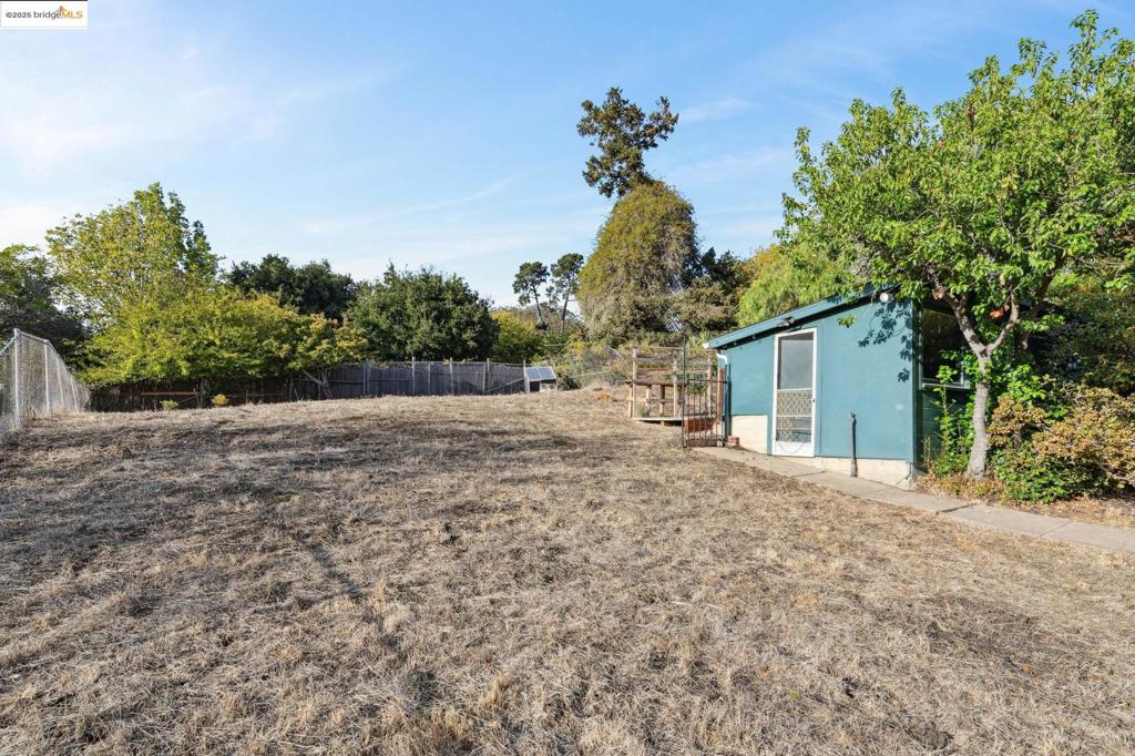 BERKELEY COUNTRY - Residential