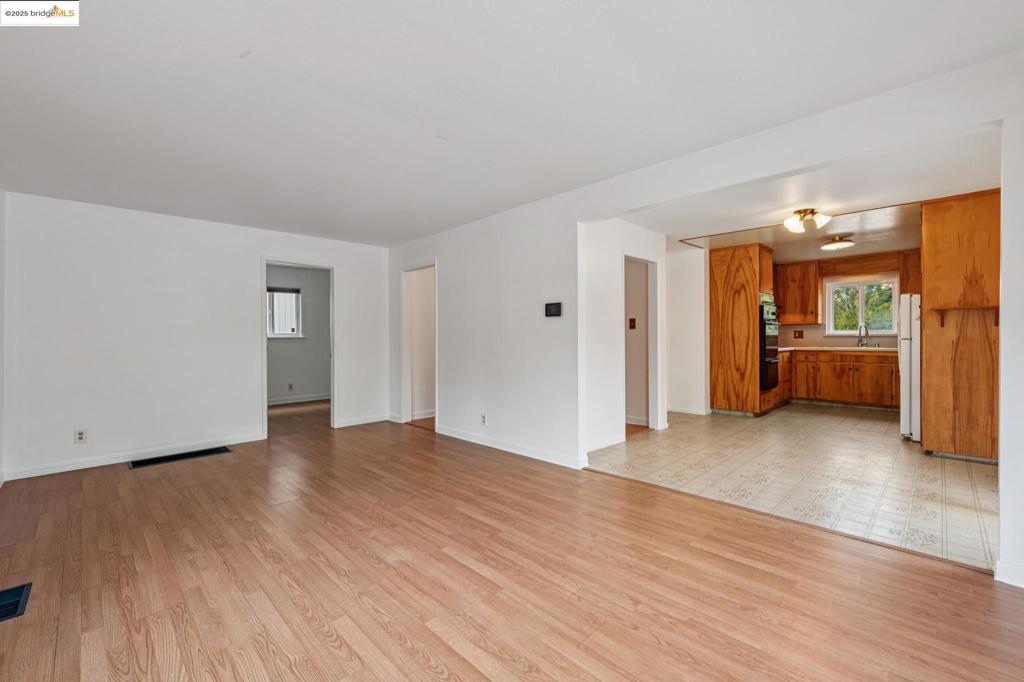 BERKELEY COUNTRY - Residential