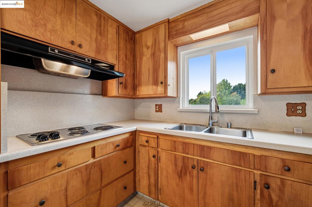 BERKELEY COUNTRY - Residential