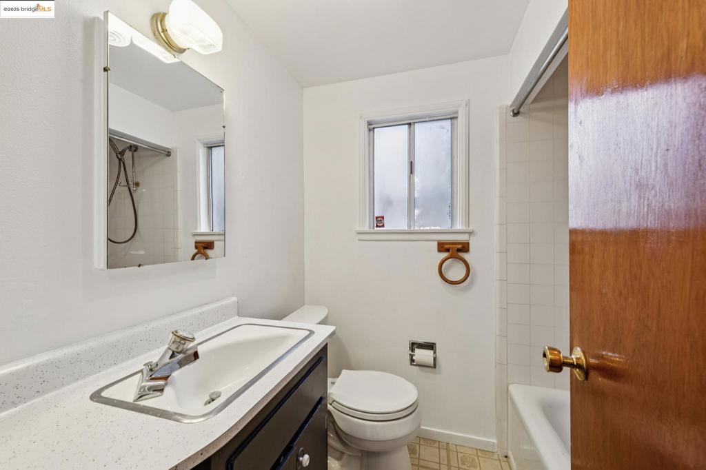 BERKELEY COUNTRY - Residential