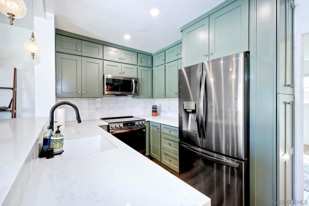 4230 Copeland Avenue Unit #6
