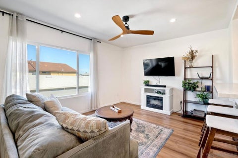 Tiny photo for 4230 Copeland Avenue AVE #Unit 6, San Diego, CA 92105 (MLS # 260025168SD)