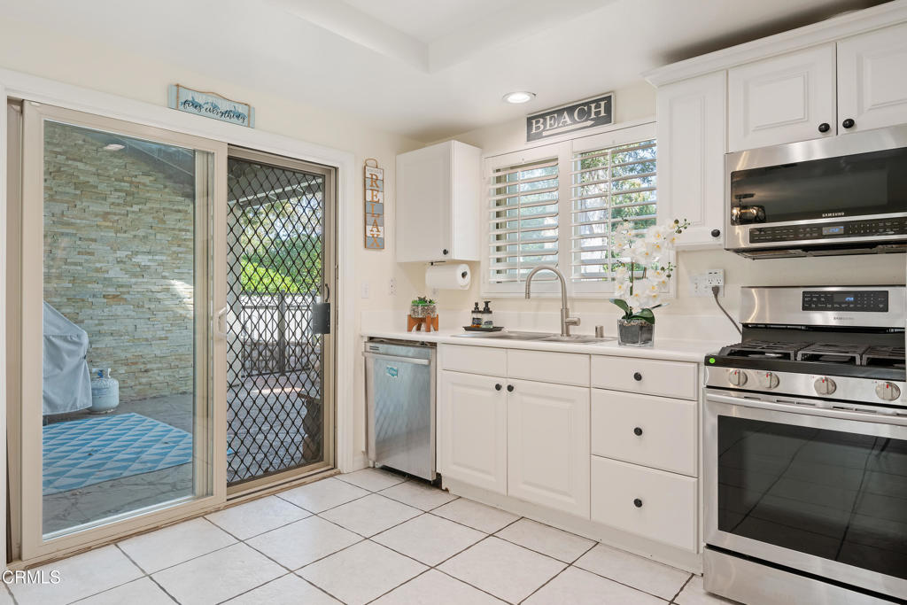631 Beachport Drive Drive