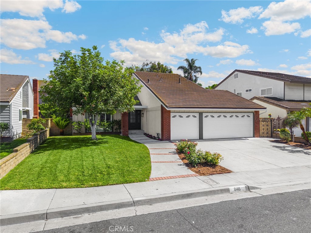 846 Mooncrest