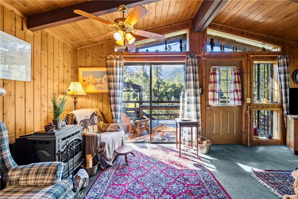 2329 Woodland Dr