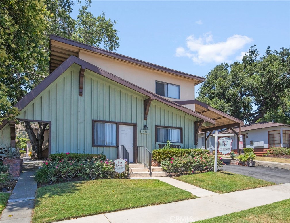 729 W Foothill Boulevard