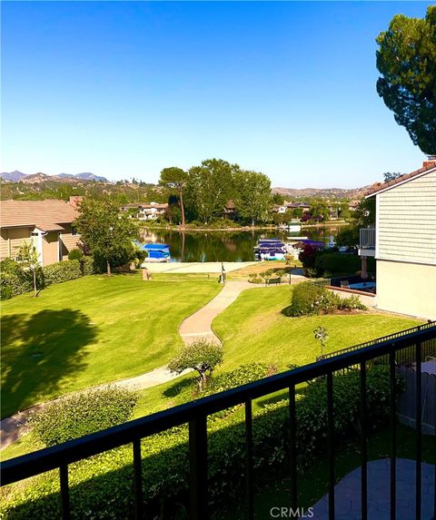 Photo of 32124 Beachlake Lane, Westlake Village, CA 91361 (MLS # SR26118130)
