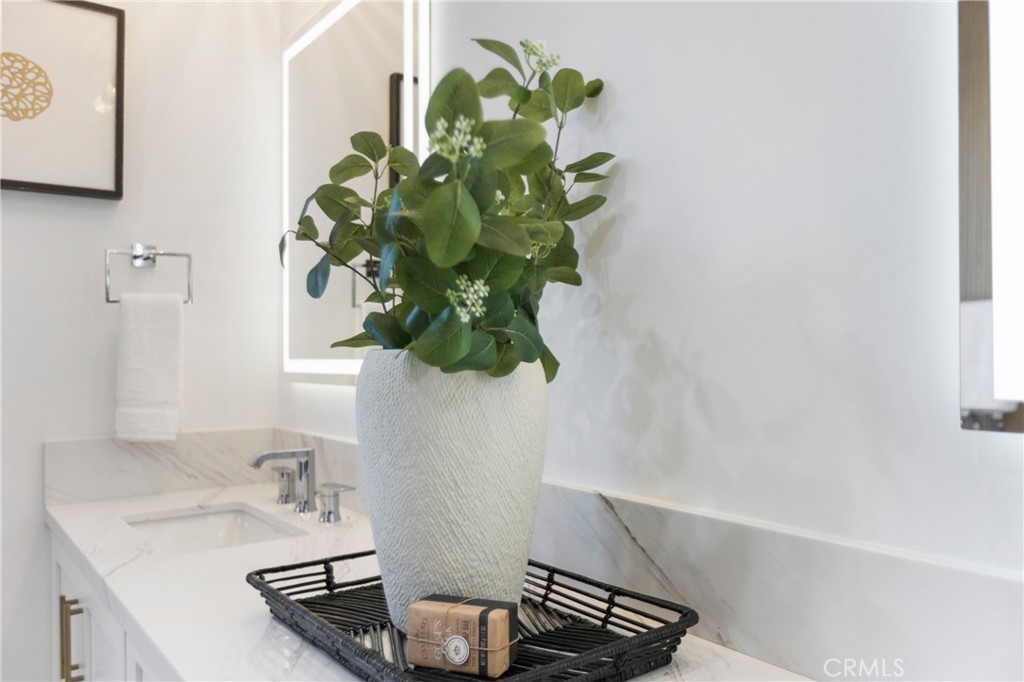 El Niguel Terrace (ENT) - Residential