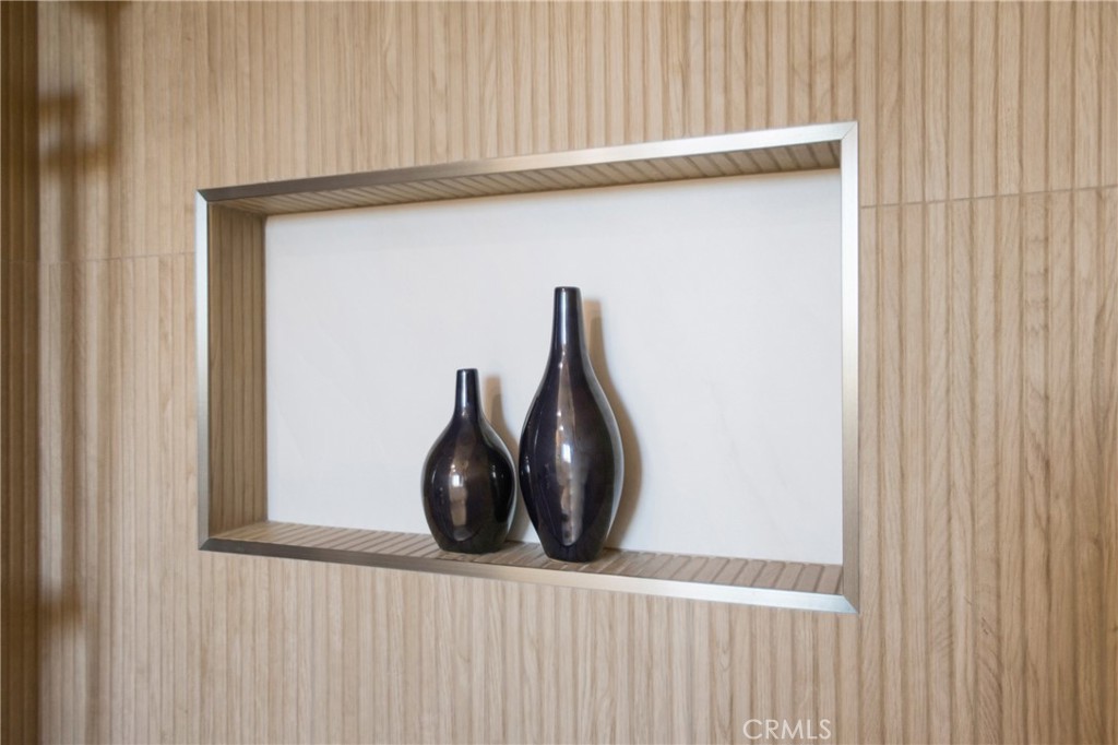 El Niguel Terrace (ENT) - Residential