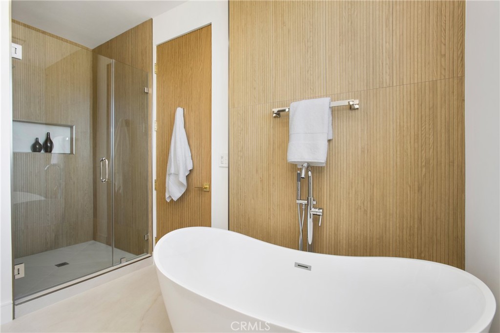 El Niguel Terrace (ENT) - Residential