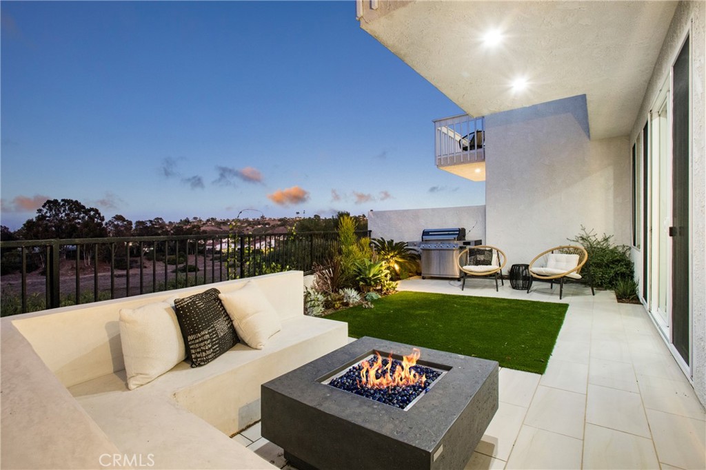 El Niguel Terrace (ENT) - Residential