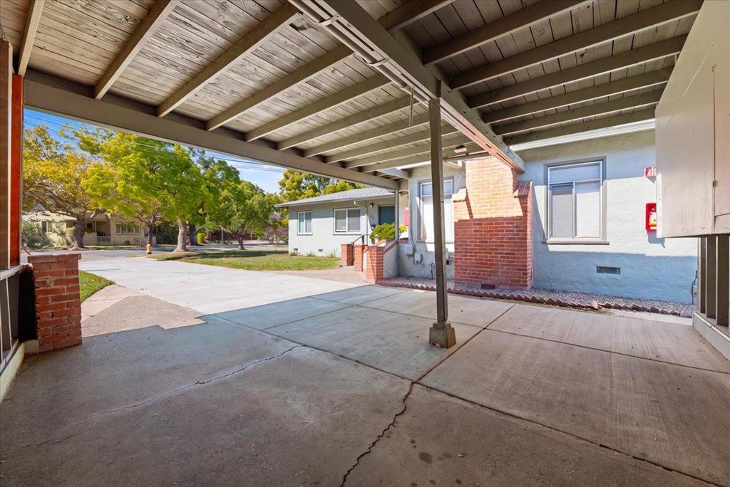 390 Woodland Avenue