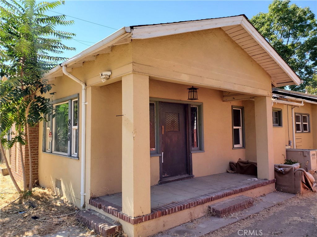 868 Bird Street
