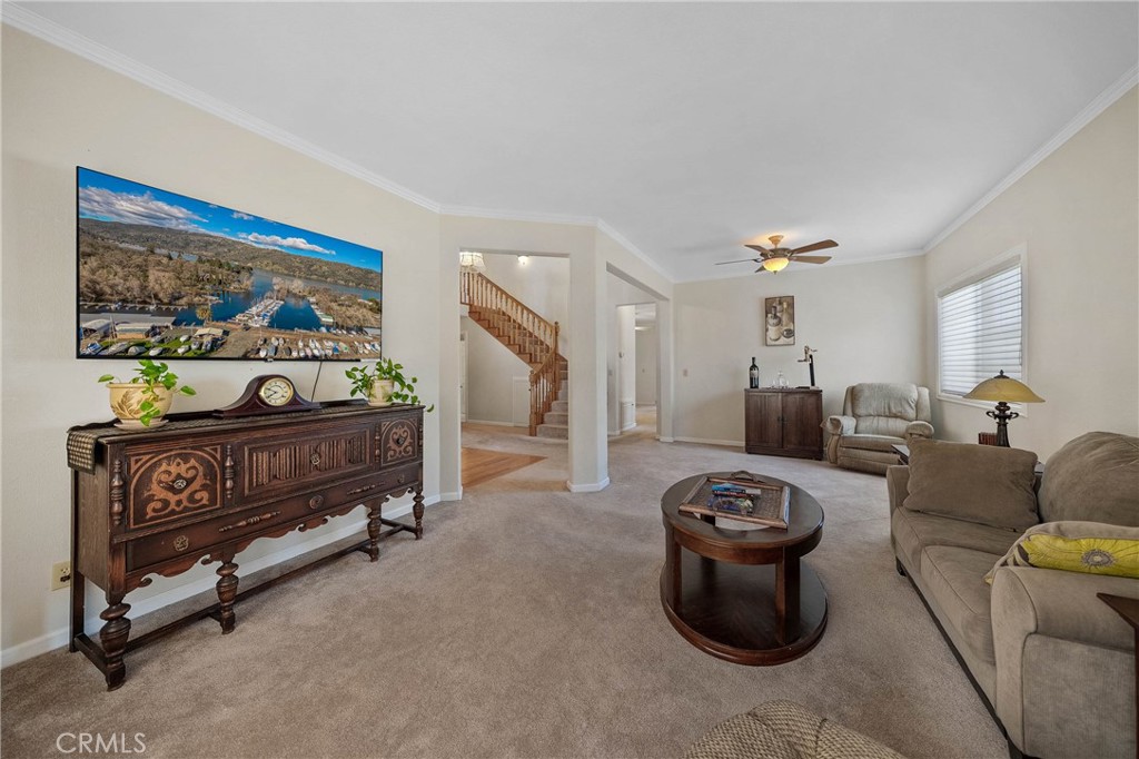 2165 Oakcrest Drive