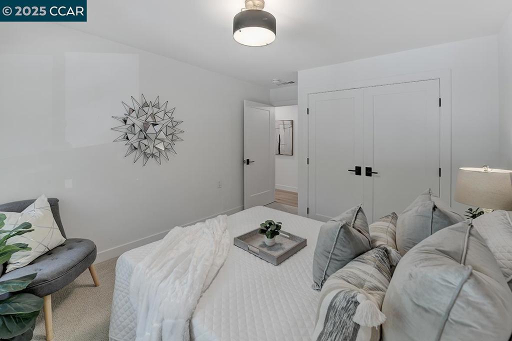 ROSSMOOR - Residential