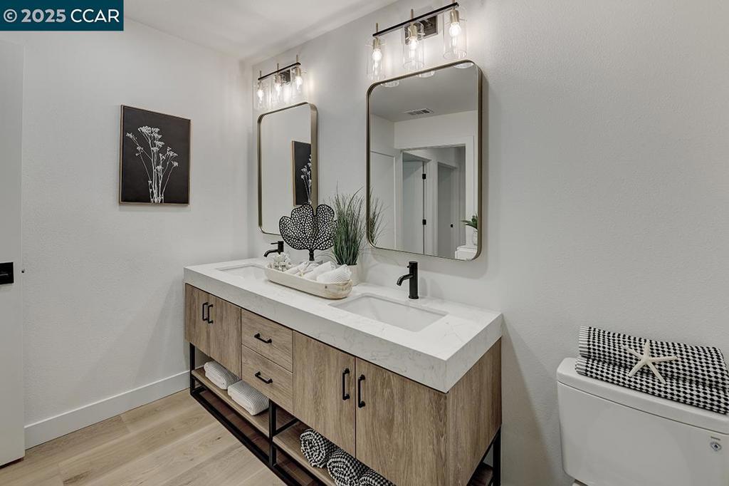 ROSSMOOR - Residential