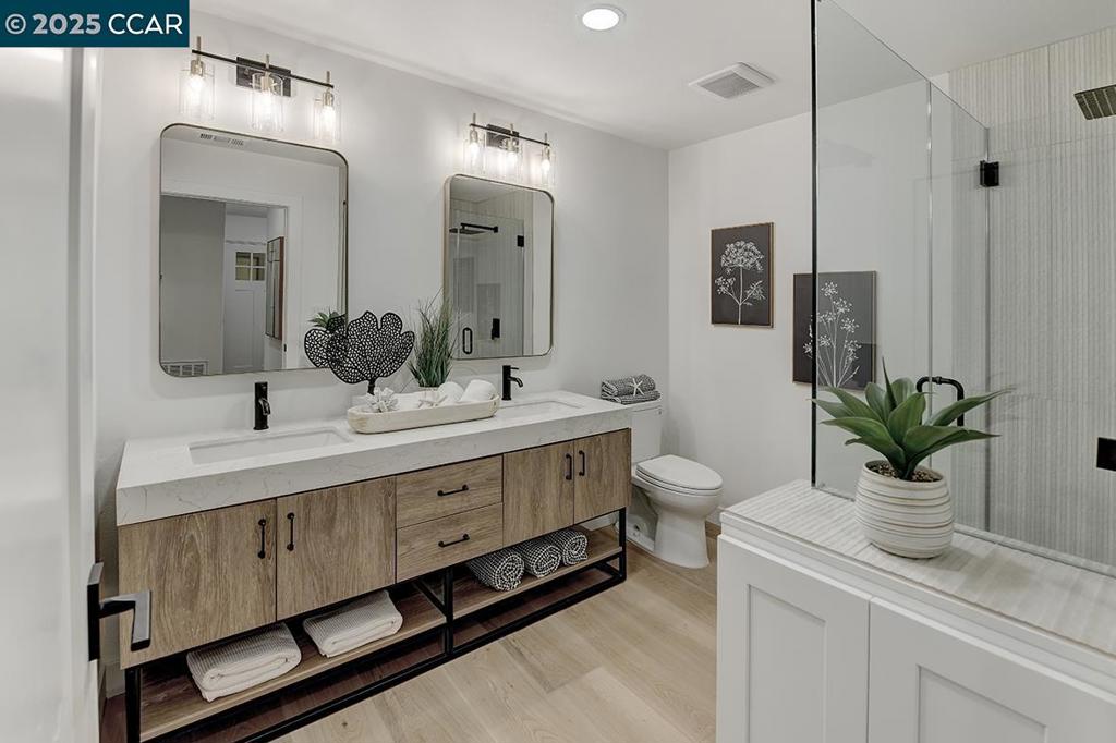 ROSSMOOR - Residential