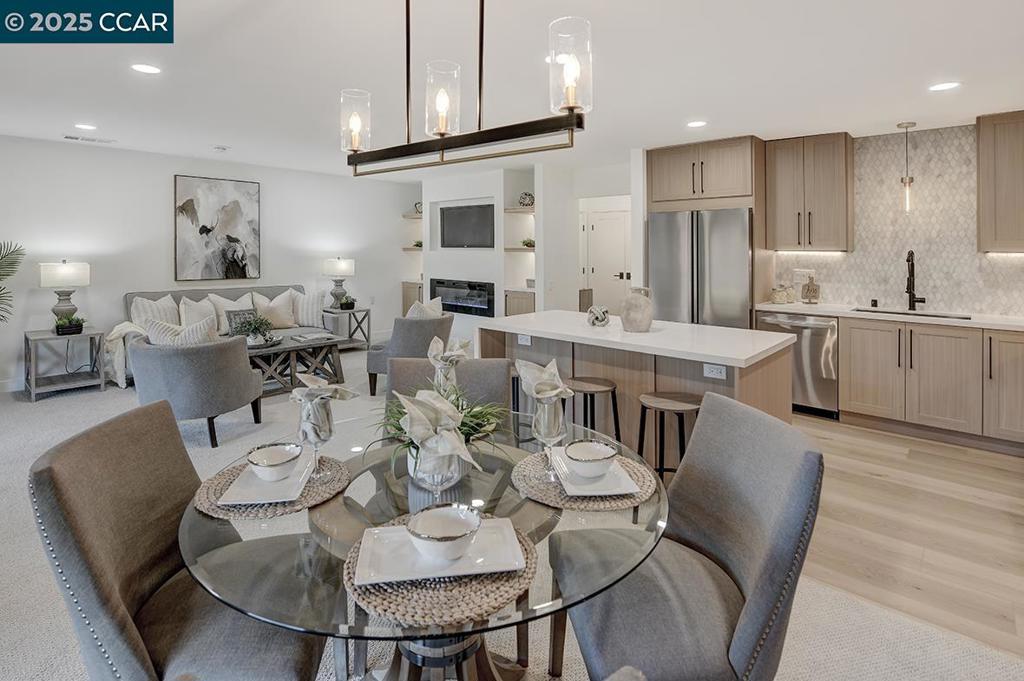 ROSSMOOR - Residential