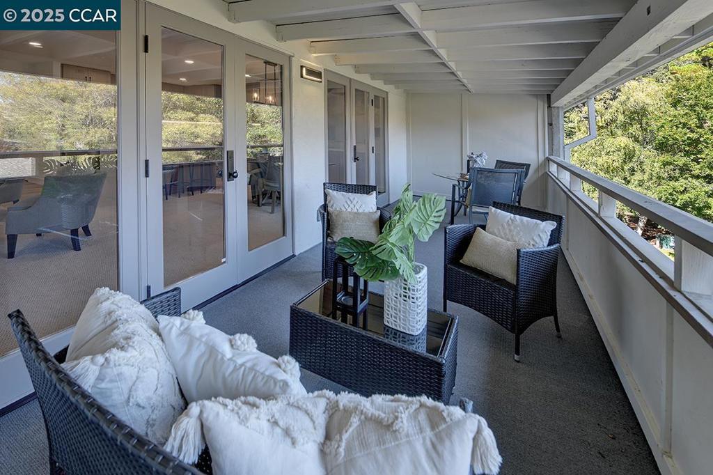 ROSSMOOR - Residential