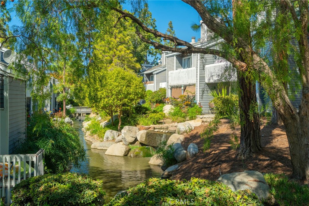 25613 Pine Creek