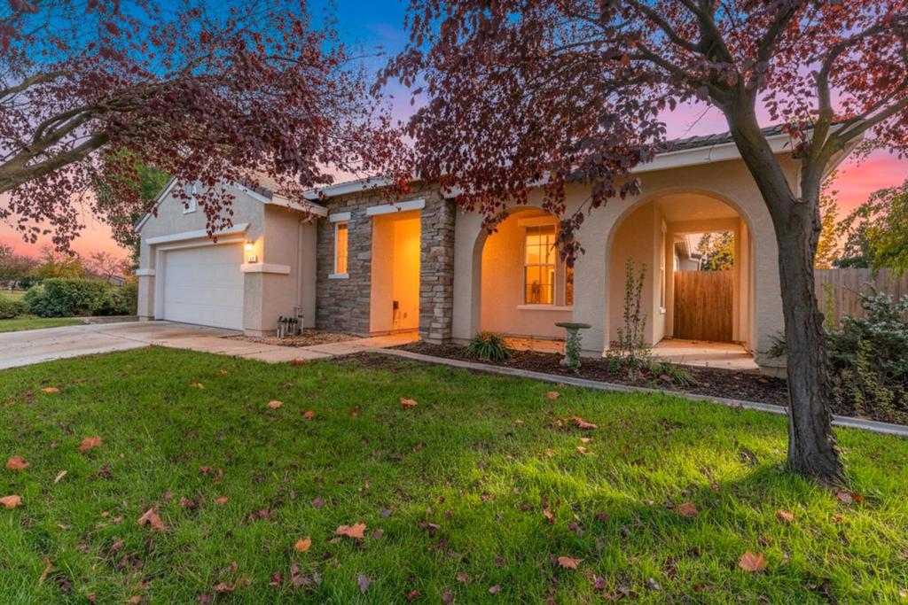 1078 Silver Spur Way