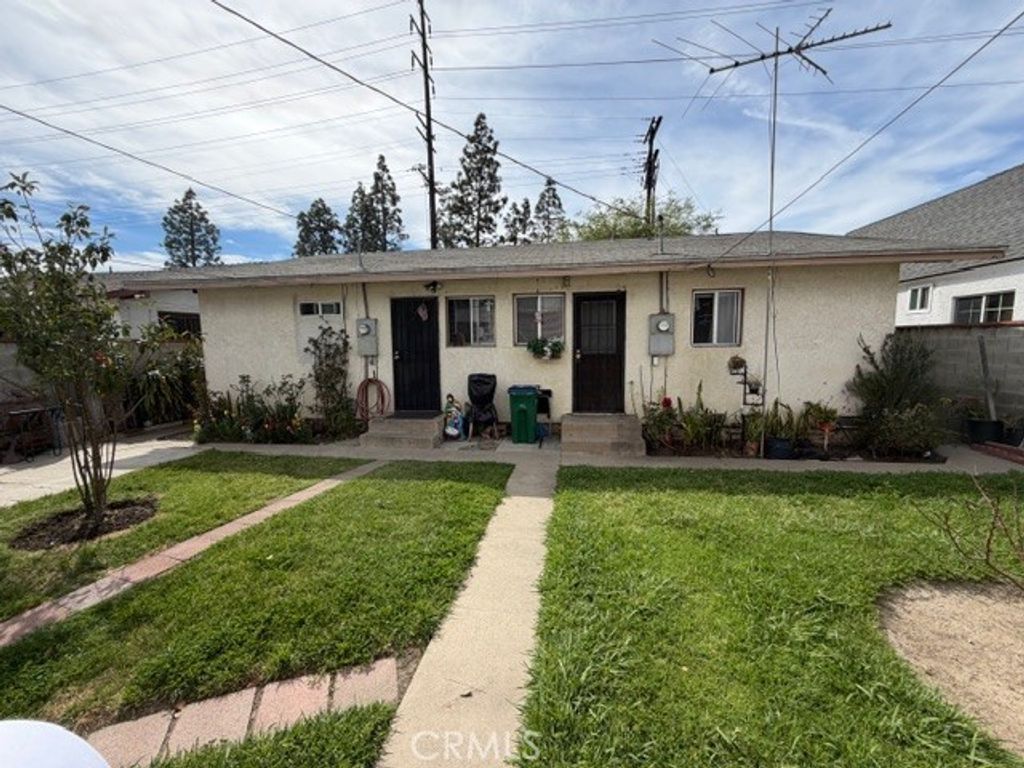 Photo of 932 N Harbor, Anaheim, CA 92805 (MLS # OC26072699)