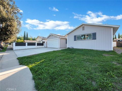 6215 Glide Avenue Woodland Hills CA 91367