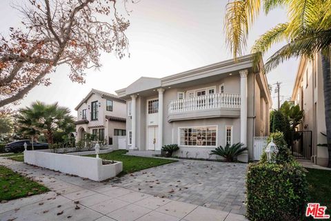 Photo of 257 S Oakhurst Drive, Beverly Hills, CA 90212 (MLS # 25630651)