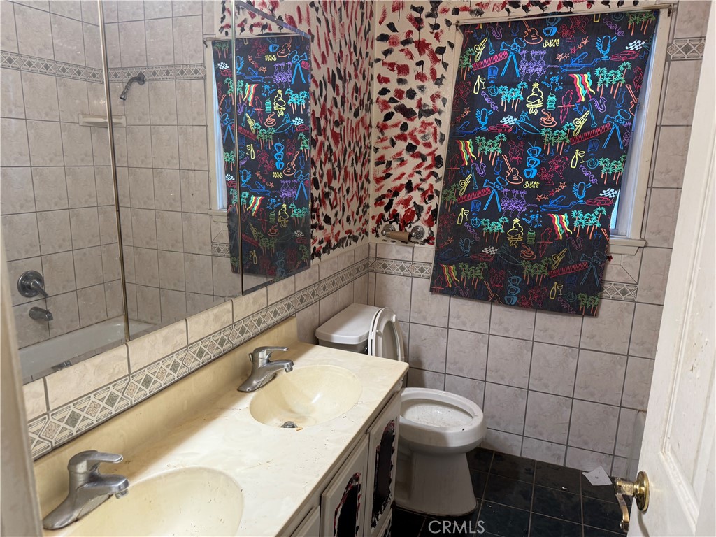 Lakewood Park/Long Beach (LLB) - Residential