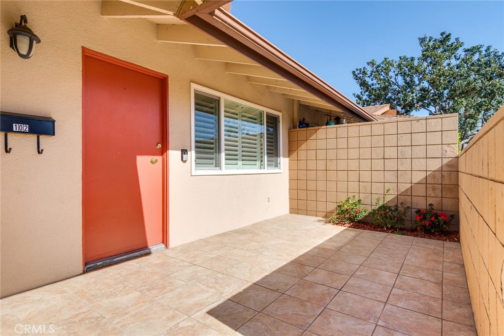 1736 E Commonwealth Avenue 102