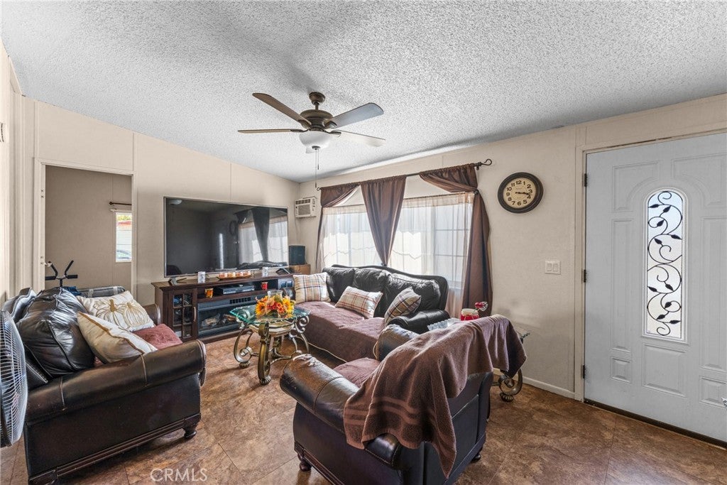 8221 Ilex Street 39