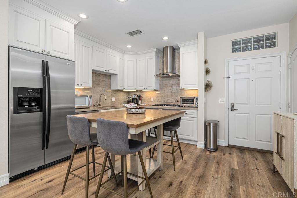 550 Park Boulevard 2401