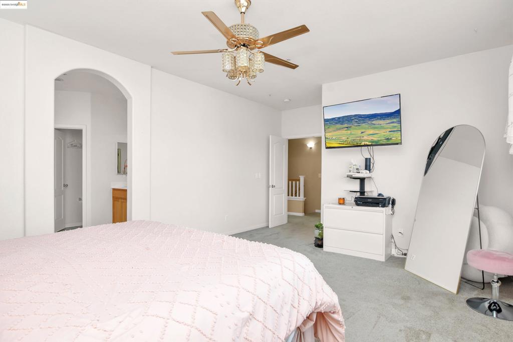 BRENTWOOD - Residential