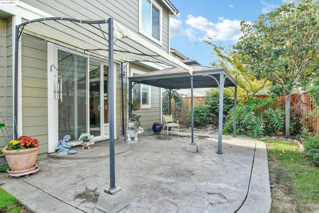 BRENTWOOD - Residential