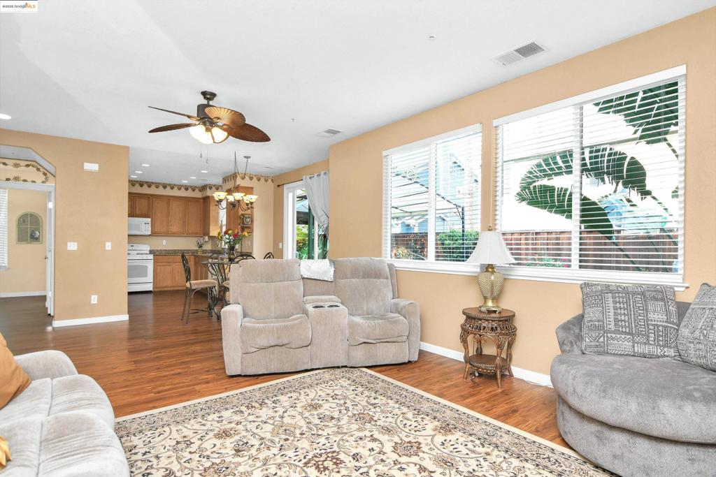 BRENTWOOD - Residential