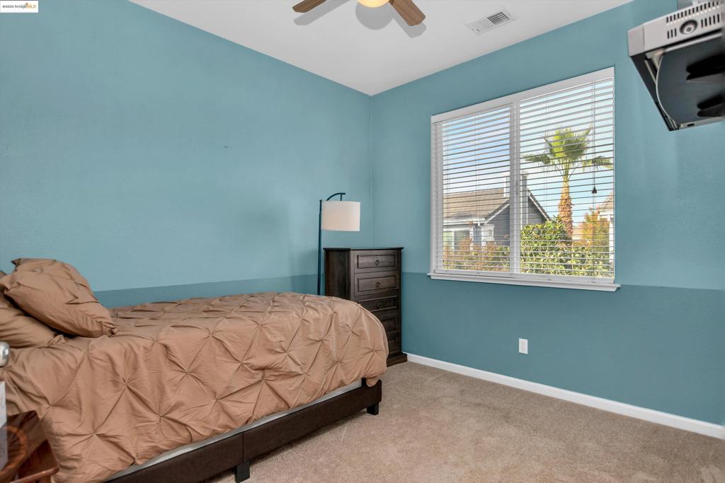 BRENTWOOD - Residential