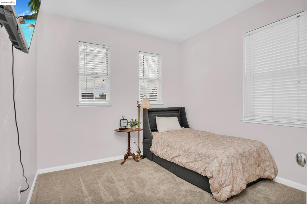 BRENTWOOD - Residential