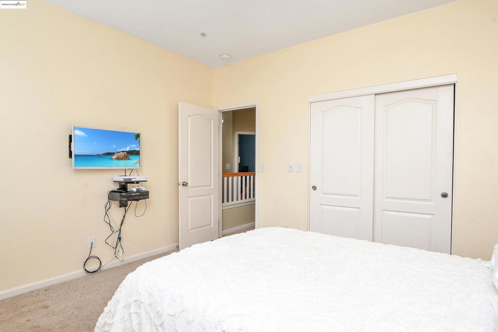 BRENTWOOD - Residential