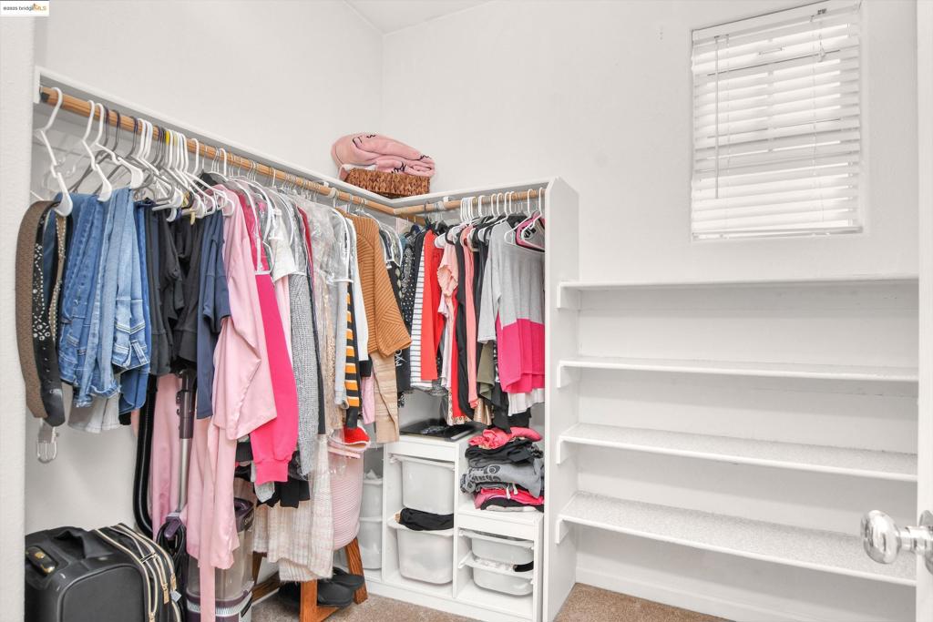 BRENTWOOD - Residential