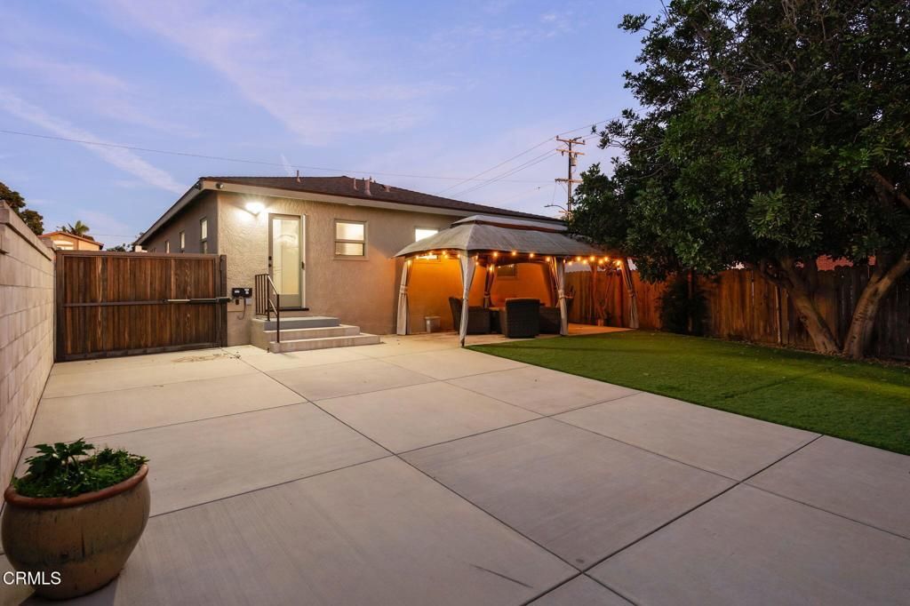 Photo of 215 Coronado Street, Ventura, CA 93001 (MLS # V1-34251)