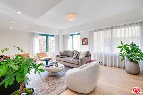 Photo of 10520 Wilshire Boulevard #306, Los Angeles, CA 90024 (MLS # 26660579)