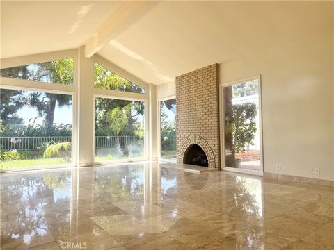 Photo of 15 Rue Saint Cloud, Newport Beach, CA 92660 (MLS # PW25221107) Photo of 15 Rue Saint Cloud, Newport Beach, CA 92660 (MLS # PW25221107)