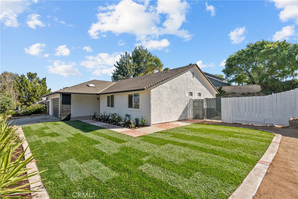 27139 Vista Encantada