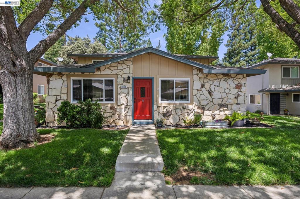 8110 Arroyo Dr