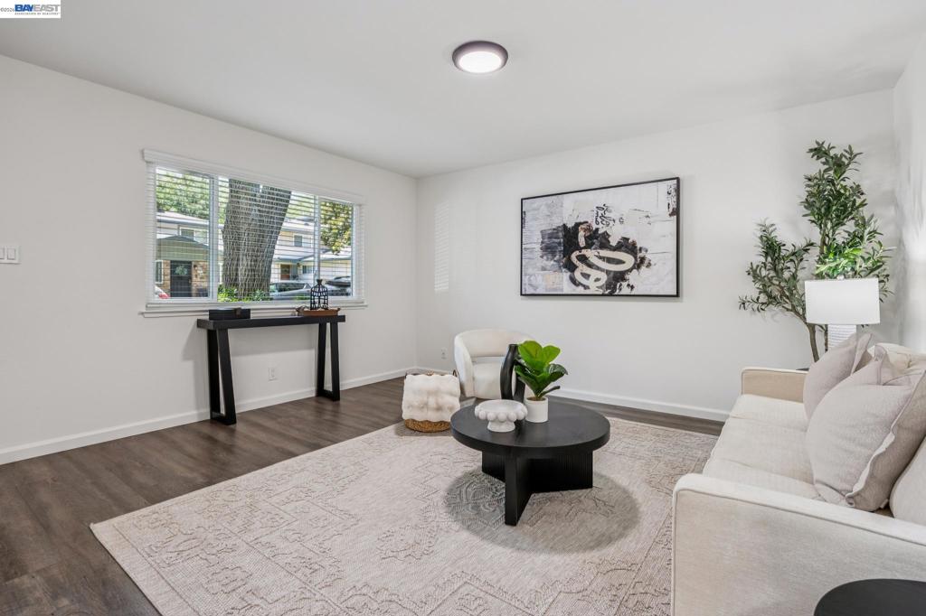 8110 Arroyo Dr