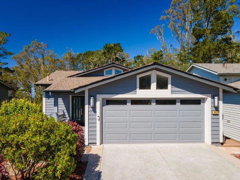 Photo of 523 El Granada Boulevard, El Granada, CA 94019 (MLS # ML82060285)