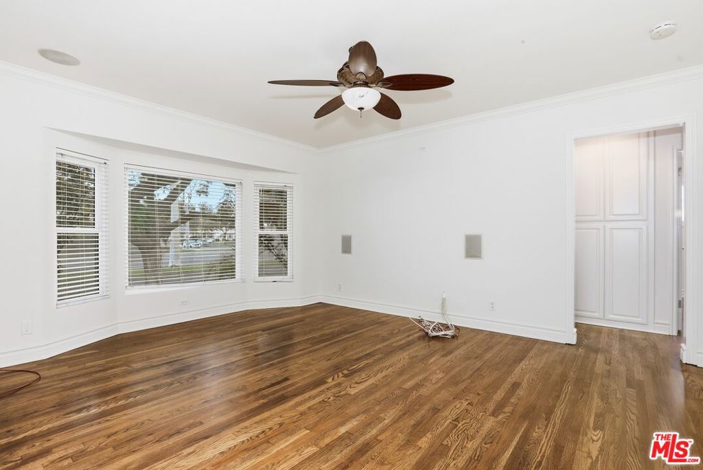 6247 Del Amo Boulevard